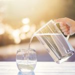 3 lưu ý quan trọng khi uống nước kẻo thận bị ‘tàn phá nghiêm trọng